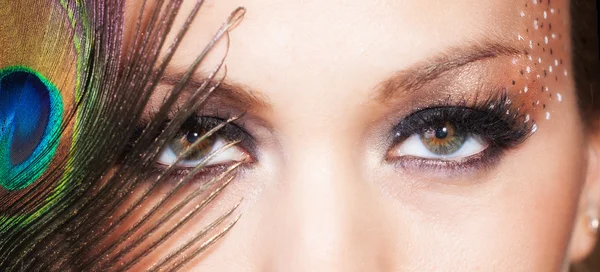 Portrait with feather — Stock Photo, Image