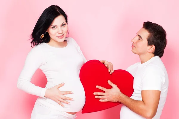 Mère enceinte et père heureux — Photo