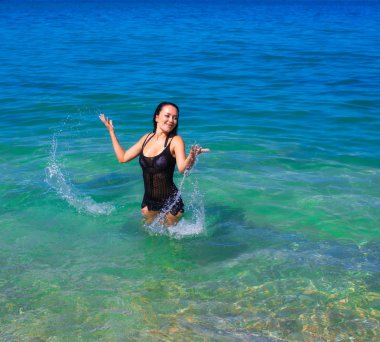 deniz genç güzel kadın