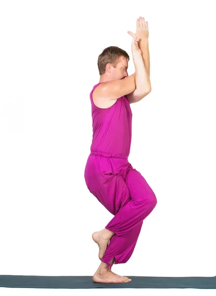 Man gör yoga figur — Stockfoto