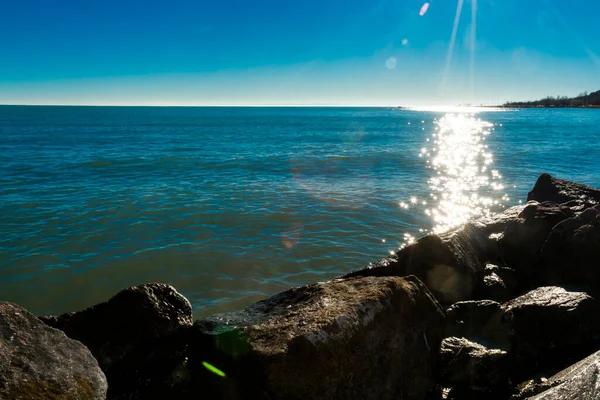 Balatonalmádi Strand Egy Napos Téli Napon — Stock Fotó