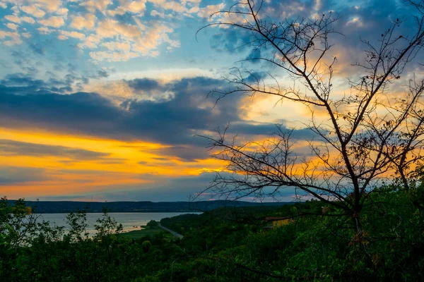 วพาโนรามาของทะเลสาบบาลาต นจากยอดเขาท Balatonkenese — ภาพถ่ายสต็อก