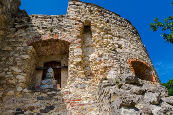 Руины Крепости Нагивазсоны Венгрии — стоковое фото