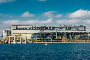 Moskova, Rusya, 31 Ekim 2021: Eski ZiL Sovyet otomobil fabrikası atölyeleri sanayi bölgelerinin yeniden geliştirilmesi kapsamında dağıtıldı