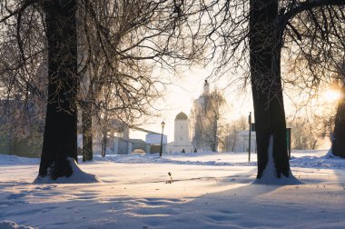 Yükseliş Kilisesi, Su Kulesi ve Muzaffer George Kilisesi Kolomenskoye halk parkında, Moskova, Rusya