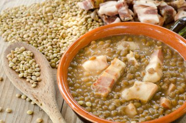 mercimek çorbası ve pastırma