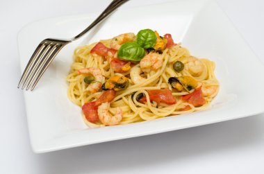 Deniz mahsulleri spagetti