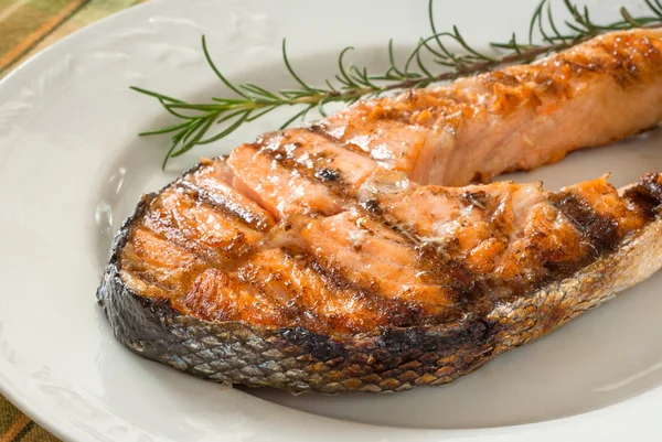 Gebratener Lachs — Stockfoto