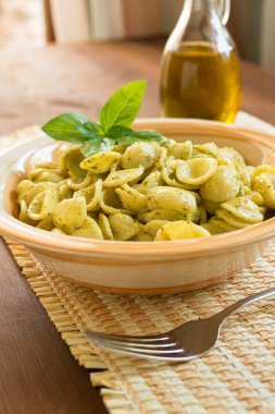 Orecchiette pesto sos ile
