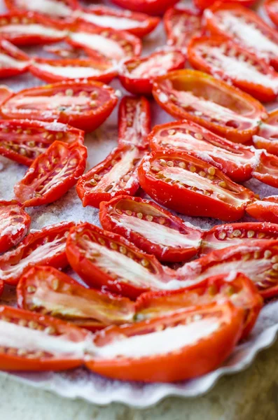 Сушеные помидоры — стоковое фото
