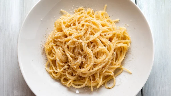 Cacio Pepe Spaghetti Traditional Recipe Italian Pasta Cheese Black Pepper — Stock Photo, Image