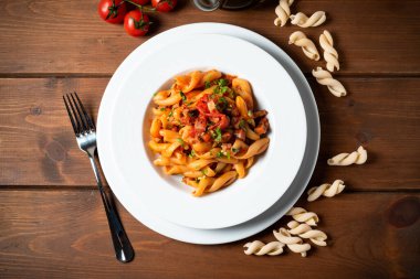 Bir tabak lezzetli makarna et soslu, İtalyan mutfağı. 