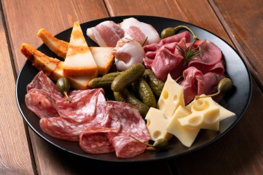 Bir tabak lezzetli Avrupa lezzeti aperatifleri 