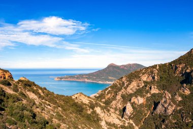 Sardunya, San Nicolo plajı ve Portixeddu 'nun çarpıcı panoramik manzarası, Buggerru ve Fluminimaggiore, İtalya, Avrupa 