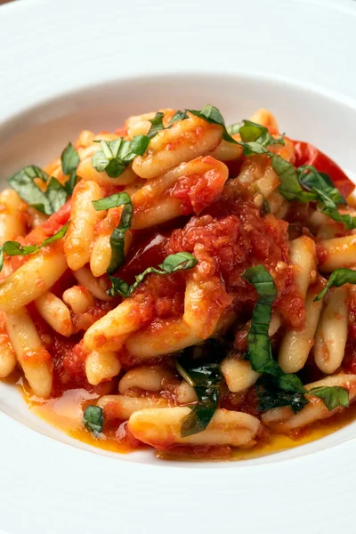 Yiyecekler. Lezzetli Akdeniz makarnasına yakın çekim