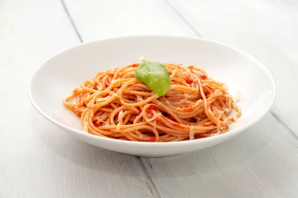 Schotel Klassieke Italiaanse Tomaat Spaghetti — Stockfoto