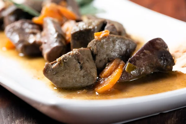 Haşlanmış domuz eti yakın.