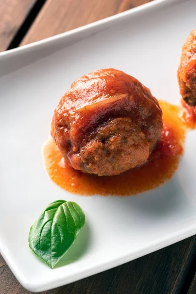 Meatballs Plate Basil Leaf Cooked Delicious Meal — Stock Photo, Image