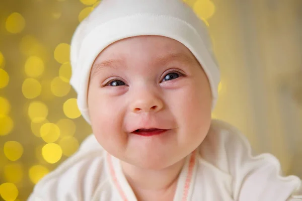 Little Newborn Baby Girl Lying White Clothes Bright Background — Zdjęcie stockowe