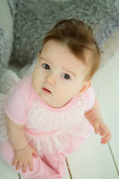 Little Girl Sitting Floor Room Pink Clothes Infant One Year — Stock Photo, Image