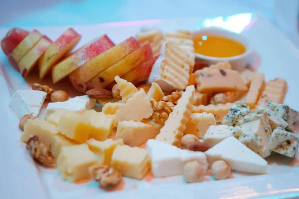 Différents Assortiments Fromage Sur Une Assiette Menus Pour Restaurants Cafés — Photo