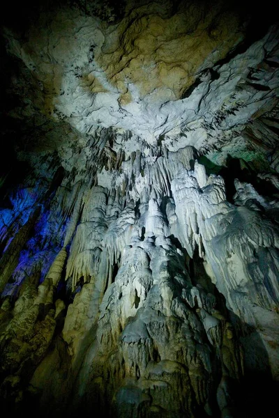 Dark Cave View Lumen Stalactites Stalagmites Stone Grotto Colorful Stones — Stock Photo, Image