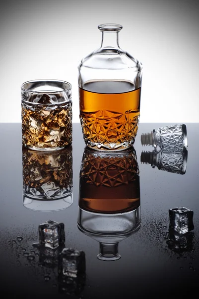 Wiskey with ice — Stock Photo, Image