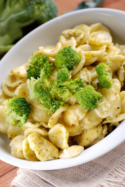 Orecchiette with broccoli — Stock Photo, Image