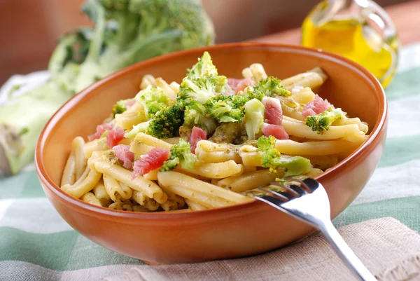 Pasta with broccoli — Stock Photo, Image