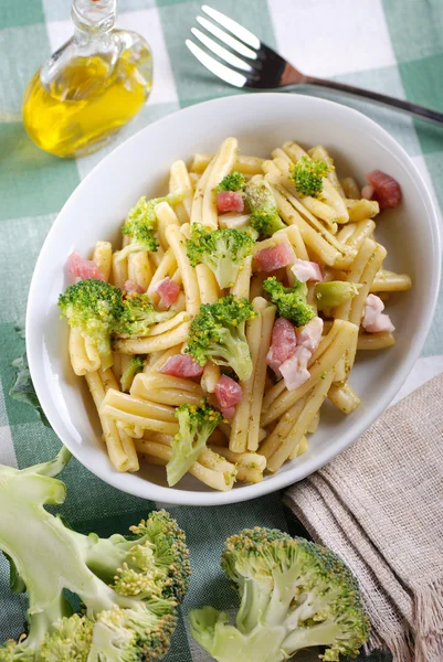 Pasta with broccoli — Stock Photo, Image