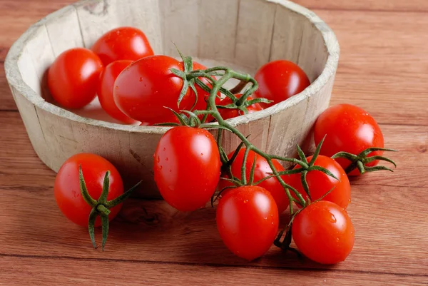 Garść czerwonych pomidorów — Zdjęcie stockowe