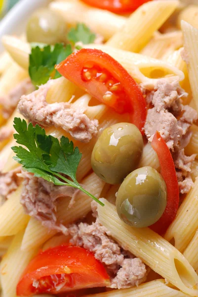 Pasta with tuna and olives — Stock Photo, Image