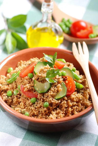 Cous Cous mit Gemüse — Stockfoto