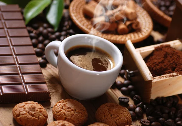 Coffee beans and grinder coffee — Stock Photo, Image