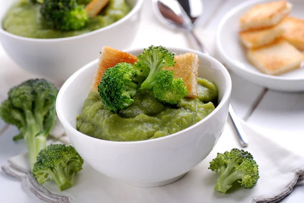 Cream of broccoli — Stock Photo, Image