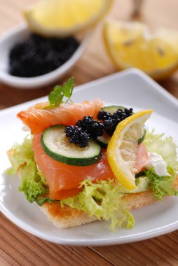 somon ve havyar kanepeler