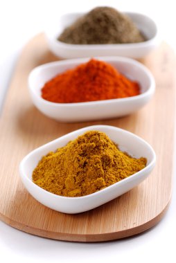 köri ve diğer baharatlar