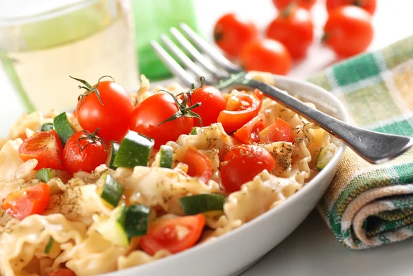 Macarrão e legumes — Fotografia de Stock