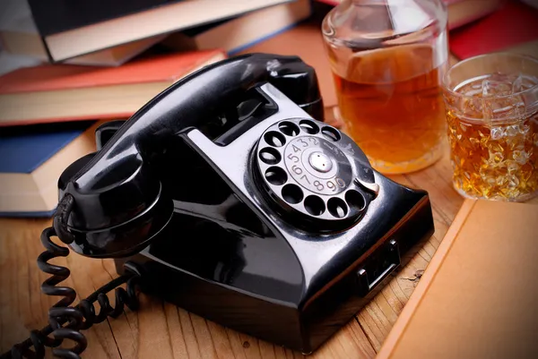 Telefone retro preto — Fotografia de Stock