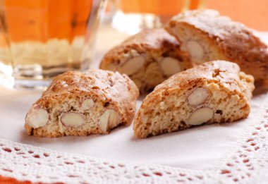 tanımlama bilgileri cantucci ve İtalyan şarabı