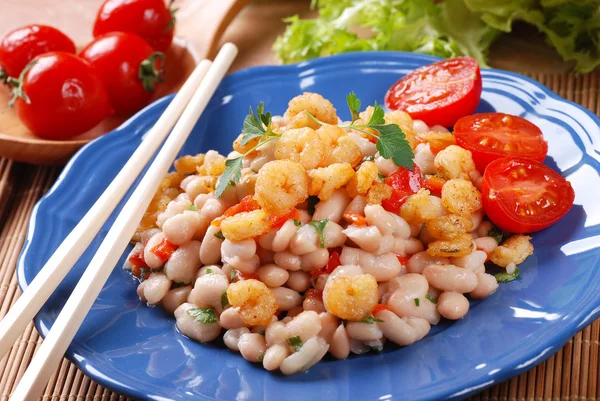 Ensalada de frijol y camarones — Foto de Stock