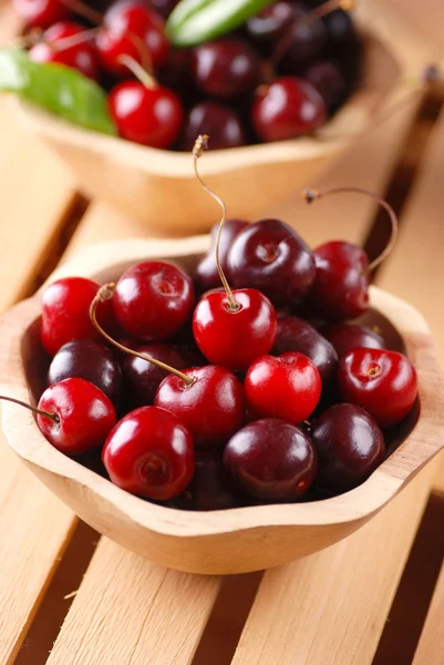 Pilha de cerejas orgânicas — Fotografia de Stock