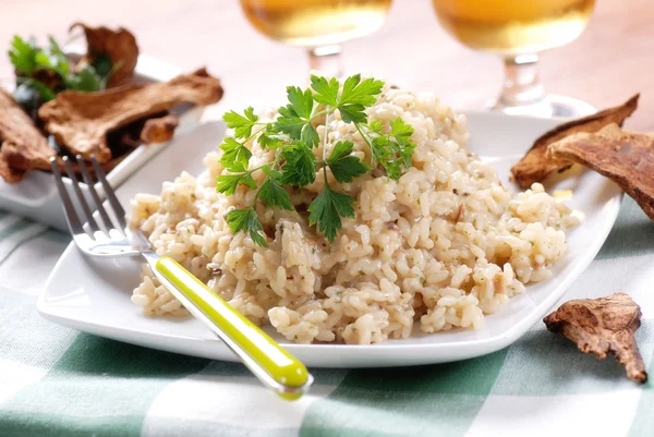 Risotto mit Steinpilzen — Stockfoto