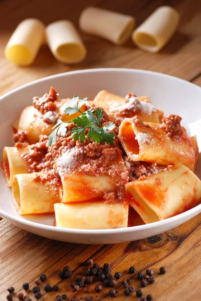 Paccheri Neapolitans with meat sauce — Stock Photo, Image
