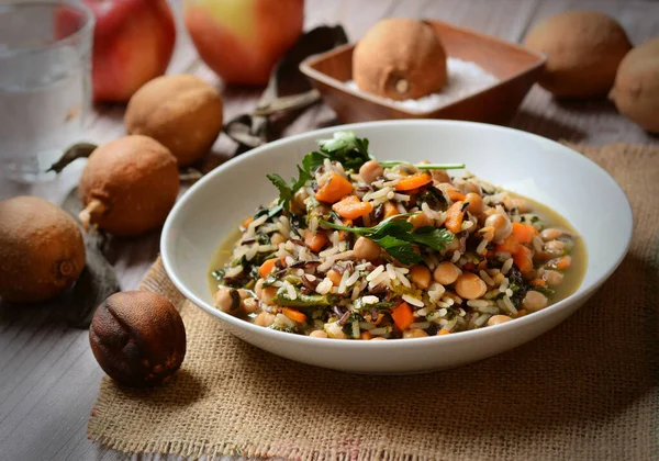 Brown Rice Soup Chickpeas Spinach Carrots Closeup — Stock Photo, Image