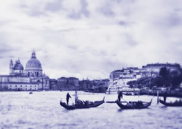 在意大利威尼斯大运河。旧颜色图像样式的照片. — 图库照片