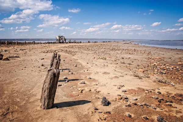 Full torkning sjöstranden — Stockfoto