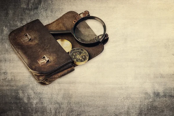 Ročník pozadí, peněženku a kompas — Stock fotografie