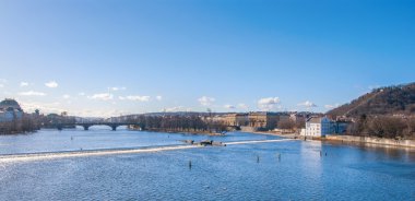 Prag, doğum vltava köprü görünümü