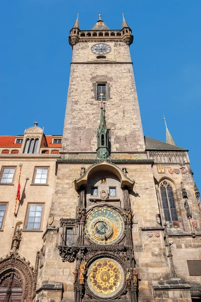 Astronomiskt ur (orloj) i gamla stan i Prag. — Stockfoto